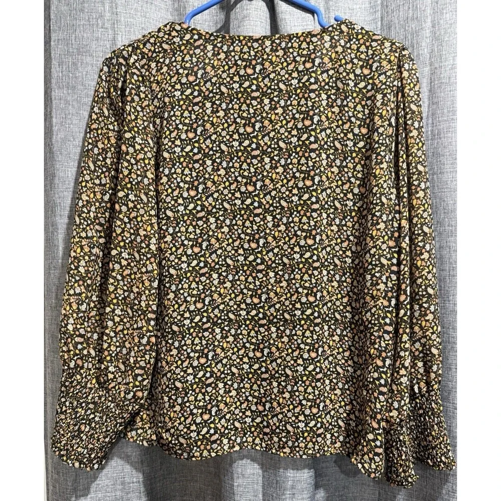 Madewell Women's Size S Lined Puff Sleeve Smocked Wrist Button Blouse V Neck